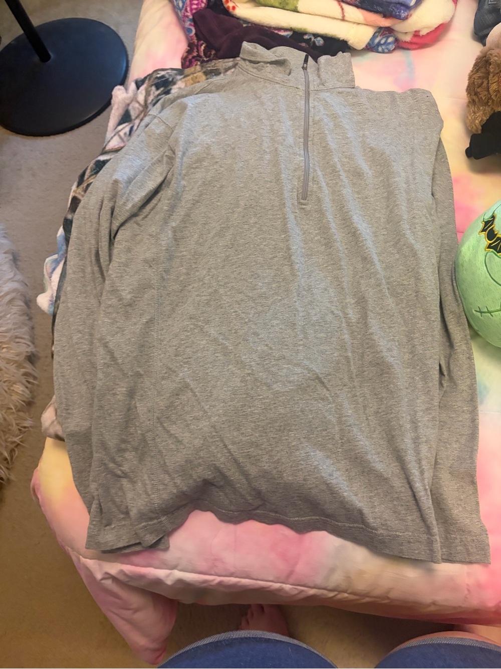 L.L. Bean Men's Gray Quarter-Zip Pullover